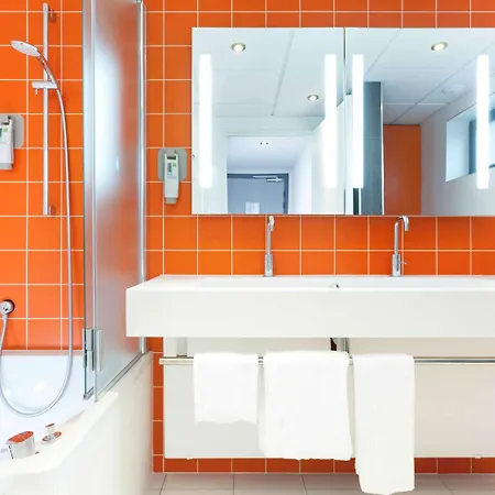 Ibis Styles Paris Porte D'Orleans Montrouge Exterior photo